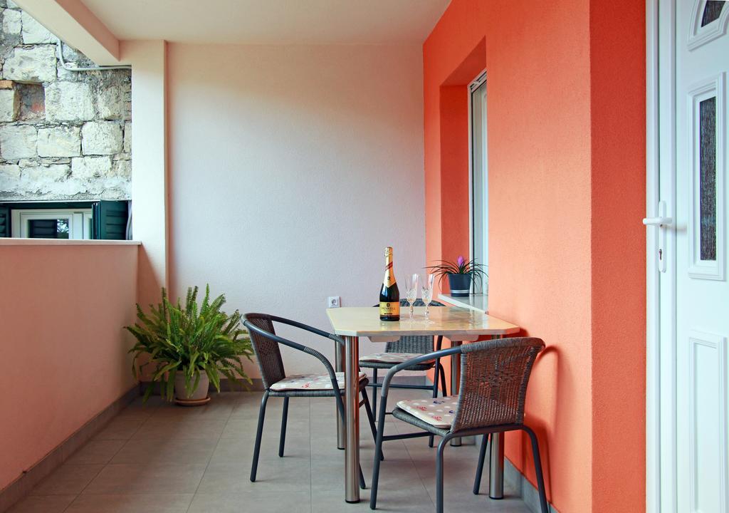 Apartment Ljubica Kastel Gomilica Kaštela Eksteriør bilde